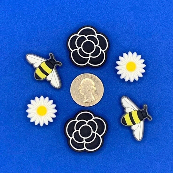 6 pc Daisy and Bees  Charm Set